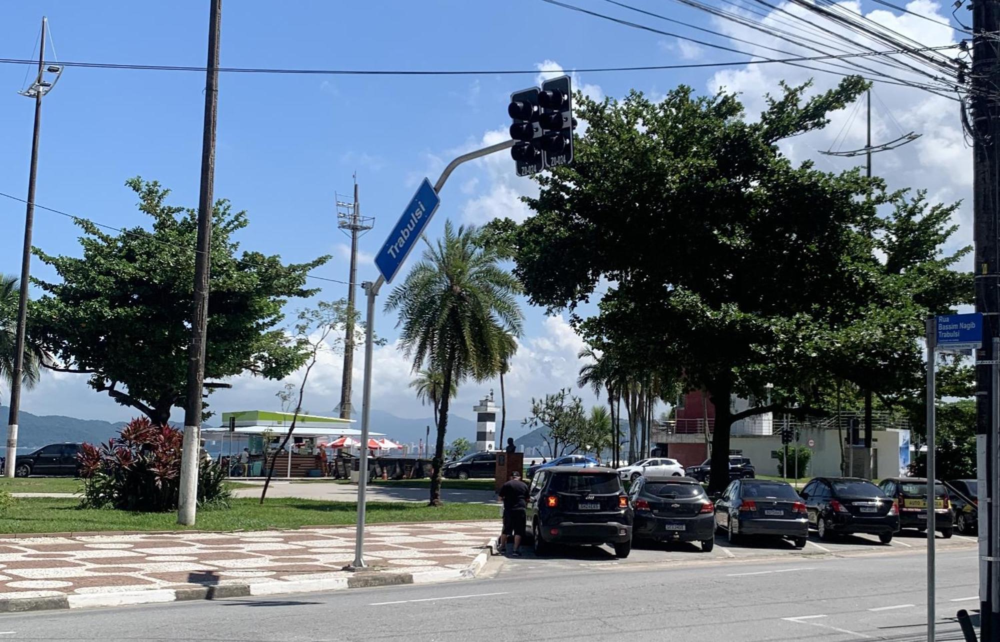 Em Santos Na Ponta Da *